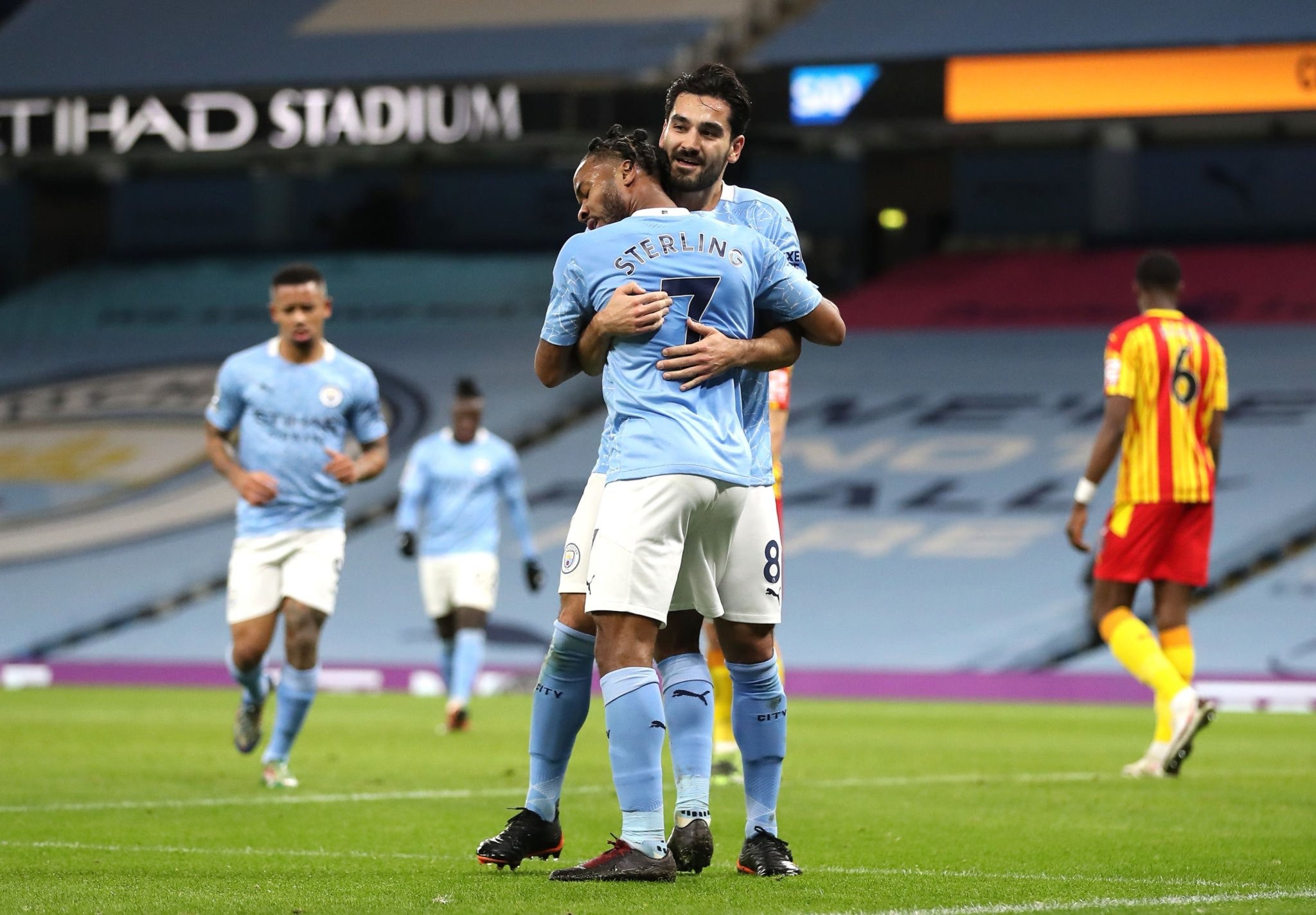 赛中失利 赛中失利